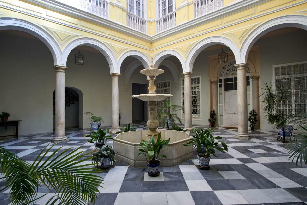 Pajaritos Palace By Valcambre — Photos 1